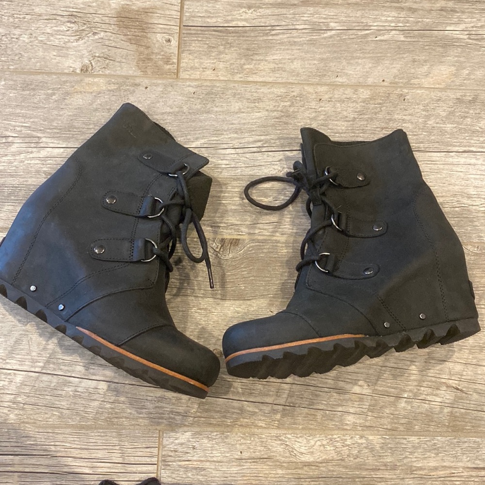 Sorel 9 Joan Arctic boots